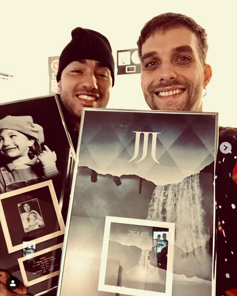 Platinplade - Joey Moe og Kasper Falkenberg